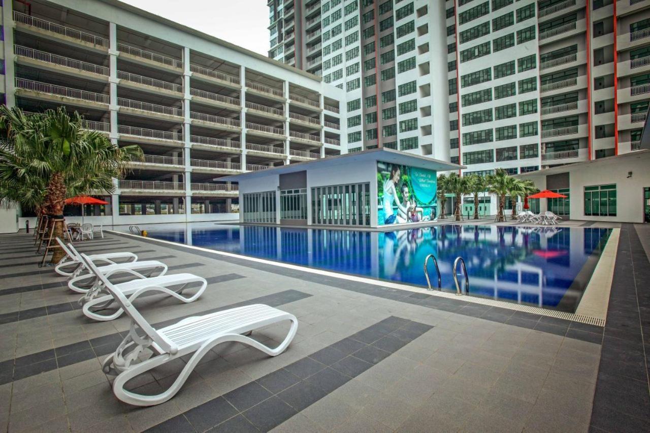 High Floor Studio Austin Regency Mount Austin W Balcony 3 Plus 1Pax 5 Mins Aeon 조호르 바루 외부 사진