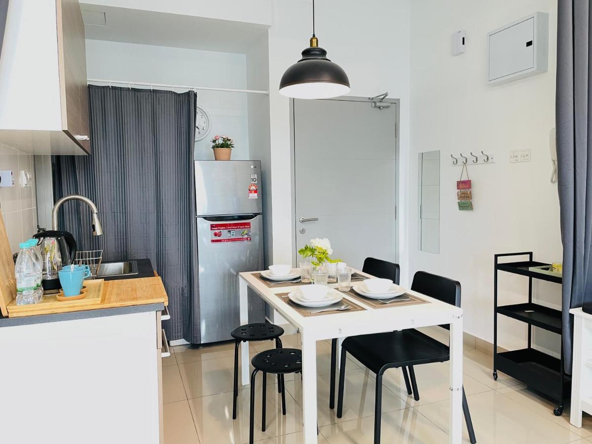 High Floor Studio Austin Regency Mount Austin W Balcony 3 Plus 1Pax 5 Mins Aeon 조호르 바루 외부 사진