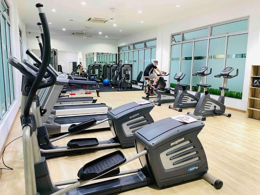 High Floor Studio Austin Regency Mount Austin W Balcony 3 Plus 1Pax 5 Mins Aeon 조호르 바루 외부 사진